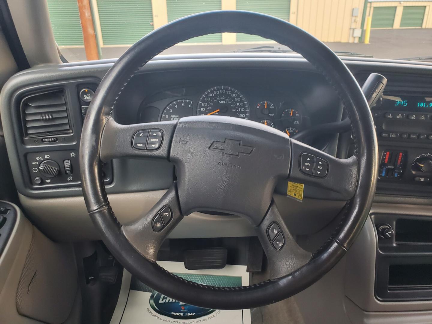 2006 Pewter Chevrolet Suburban LS (3GNFK16ZX6G) with an 5.3L V8 Vortec SFI Flex Fuel engine, 4-Speed Automatic transmission, located at 1600 E Hwy 44, Rapid City, SD, 57703, (605) 716-7878, 44.070232, -103.171410 - Photo#18